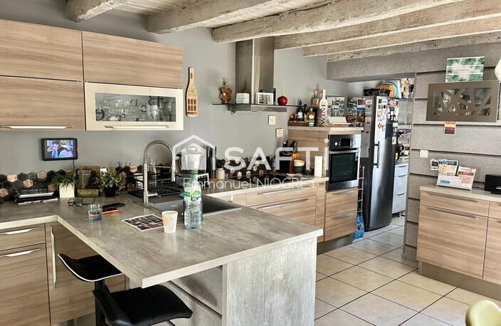 Belle maison ancienne rénovée avec 4 chambres et piscine — photo 3