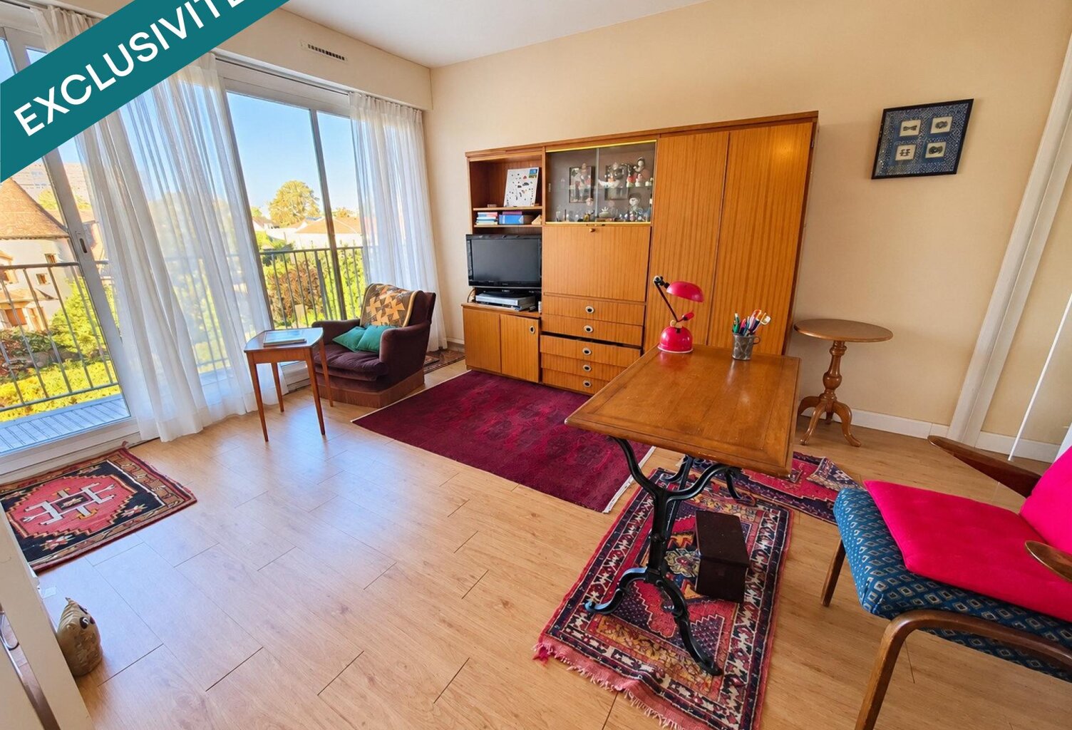 T3 dernier étage avec ascenseur avec balcon et parking — photo 1