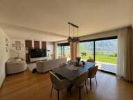 Vue panoramique sur les montagnes et beaux espaces — photo 2