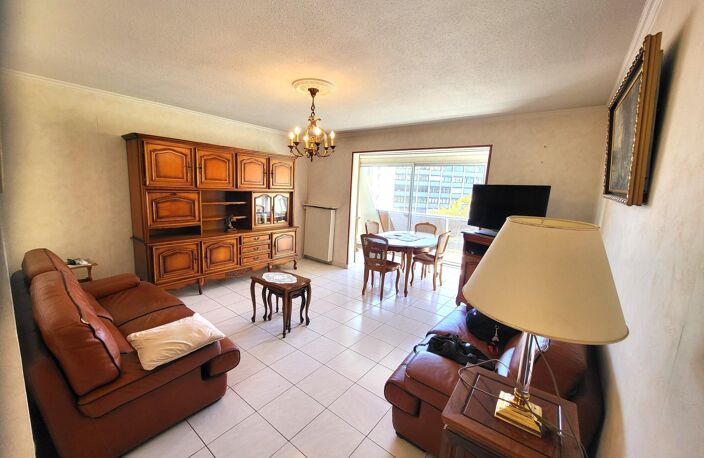 VILLEURBANNE  TONKIN / PARC DE LA TÊTE D'OR  APPARTEMENT T3 av. Ascenseur - GARAGE ET CAVE — photo 2