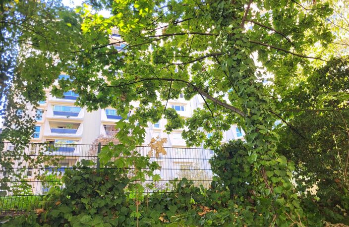 VILLEURBANNE  TONKIN / PARC DE LA TÊTE D'OR  APPARTEMENT T3 av. Ascenseur - GARAGE ET CAVE — photo 4