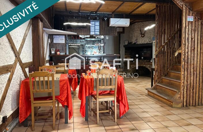 Immeuble à fort potentiel avec terrasse et stationnement. — photo 3