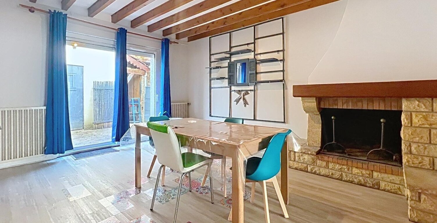 Maison de ville 170 m² à Casteljaloux  Garage, cour, 4 chambres — photo 1