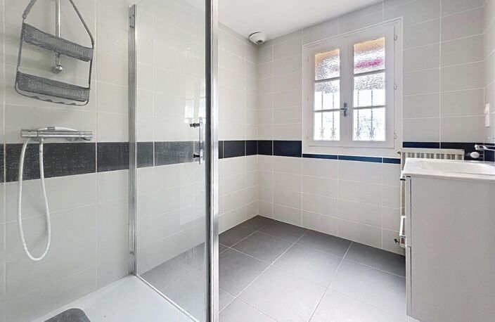 Maison de ville 170 m² à Casteljaloux  Garage, cour, 4 chambres — photo 4
