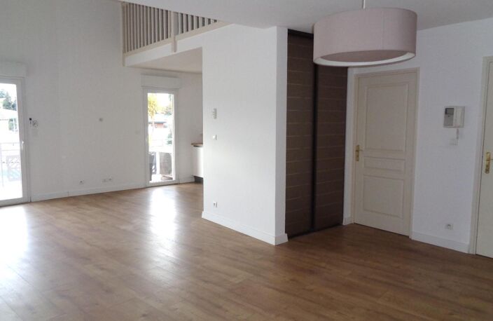 Location appartement 4 pièces 125 m² à Draguignan (83300) — photo 5