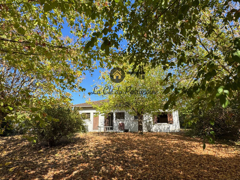 Années 60, charme intact et 1 200 m2 de verdure : bienvenue — photo 1