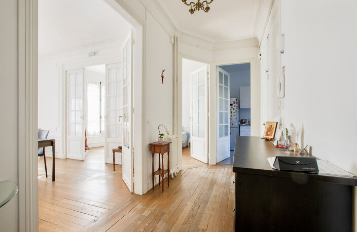 EXCLUSIVITÉ - VERSAILLES, Quartier Notre-Dame — photo 4