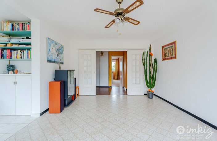 Dernier étage, vue dégagée, balcon 16m² — photo 4