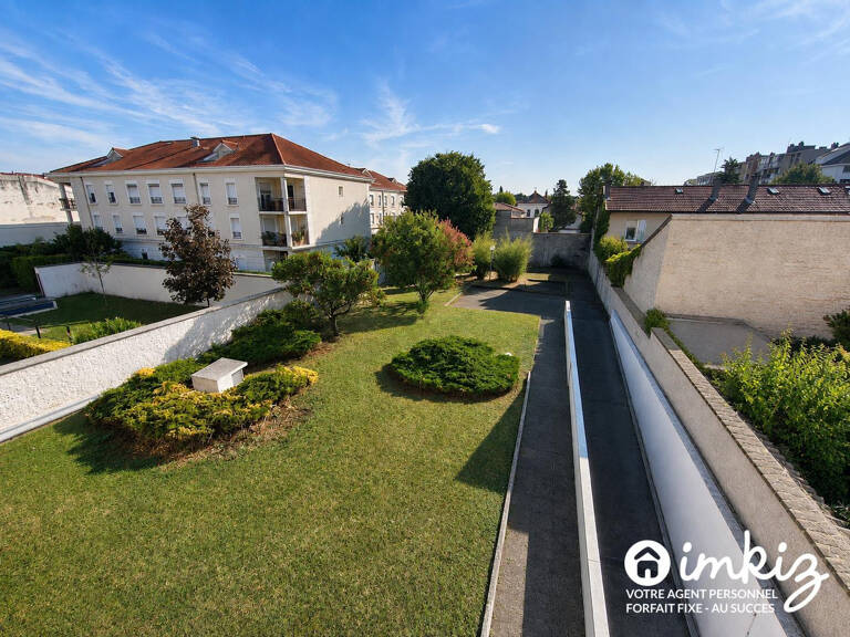 Montchat, 93m², annexes rares : garage + cave 25m² — photo 1