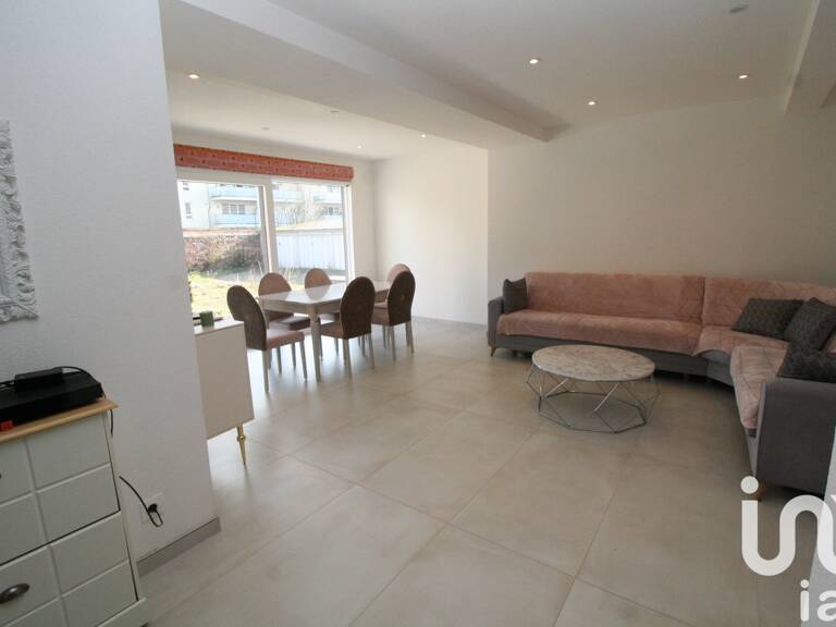 Vente Maison/villa 8 pièces — photo 1