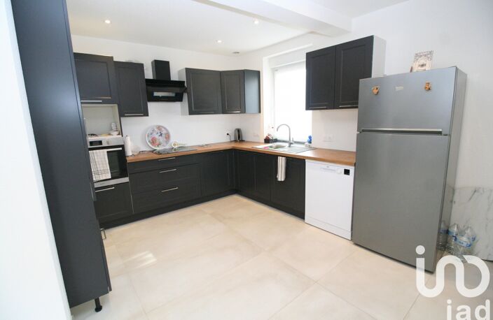Vente Maison/villa 8 pièces — photo 2