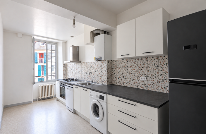 Duplex de 3 chambres au centre-ville d'Oloron-Sainte-Marie — photo 2