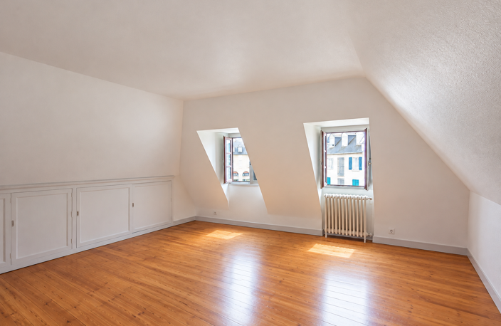 Duplex de 3 chambres au centre-ville d'Oloron-Sainte-Marie — photo 3