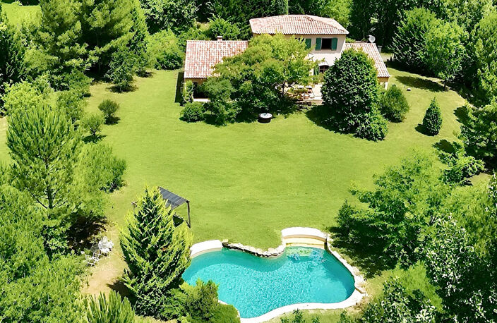 Meyreuil - Magnifique maison d'environ 200m² sur un terrain de 4000m² — photo 3