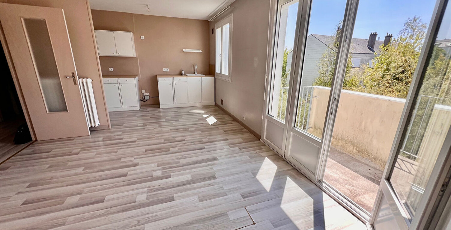 SPACIEUX T2 AVEC BALCON - CAVE ET PARKING — photo 1