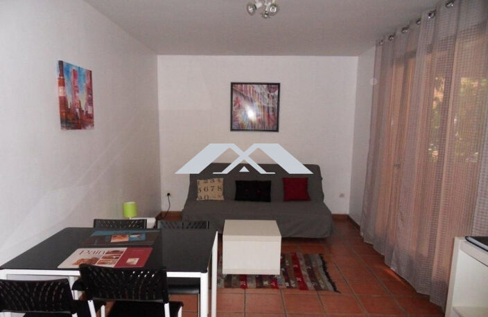 Grand studio 27m² avec terrasse de 15 m² et place de parking — photo 2