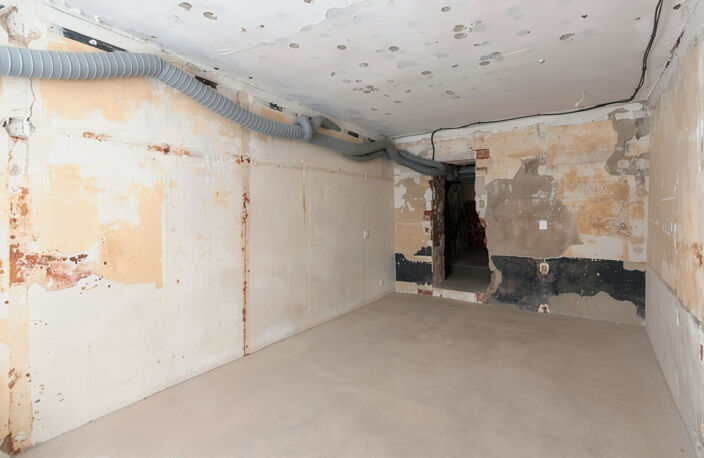 Vente Aix centre LC Gestion vous propose un local avec remise et cave. — photo 2