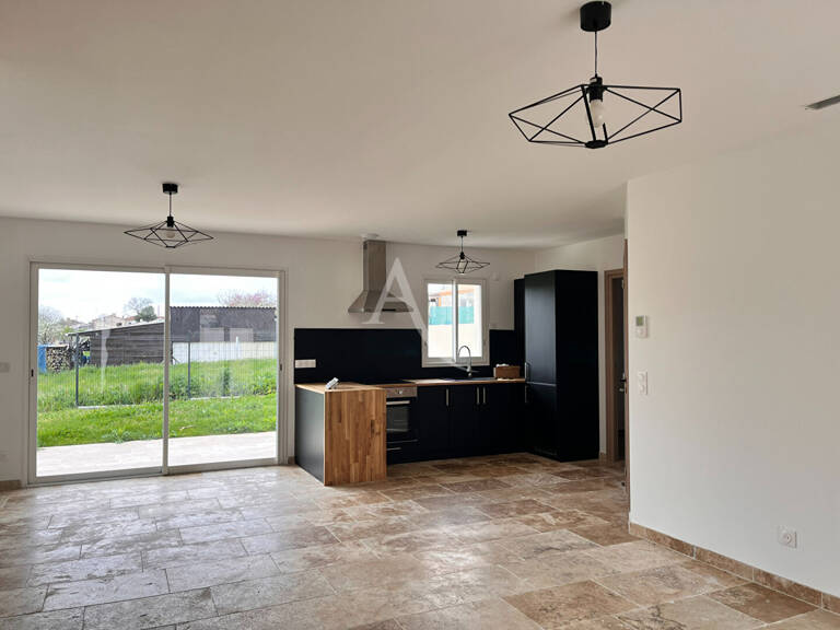 Maison Bords 4 pièce(s) 84.87 m2 — photo 1