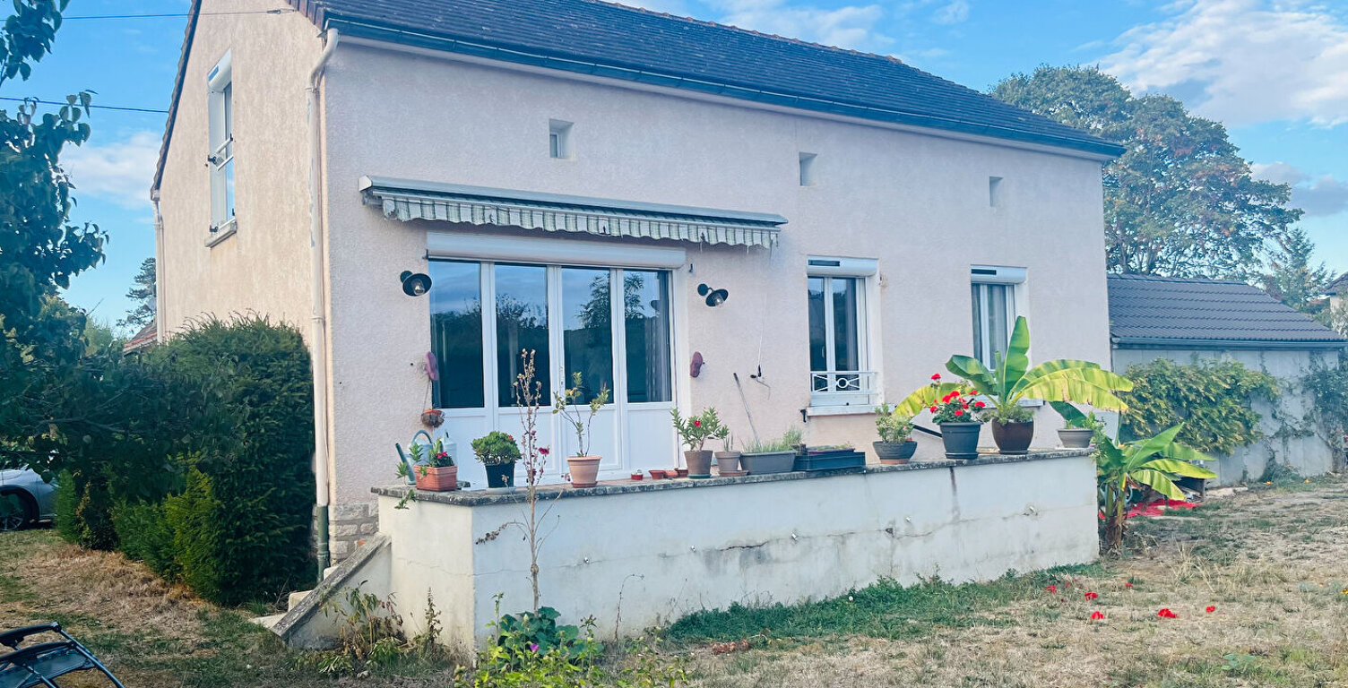 CHAMPS SUR YONNE — photo 1