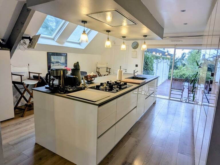 Vente Maison/villa 8 pièces — photo 1