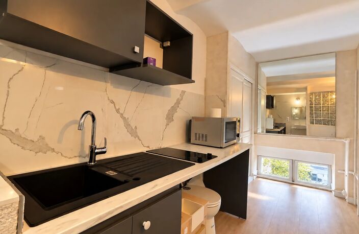 NICE CIMIEZ: 2P DUPLEX + CHAMBRE DE SERVICE — photo 4