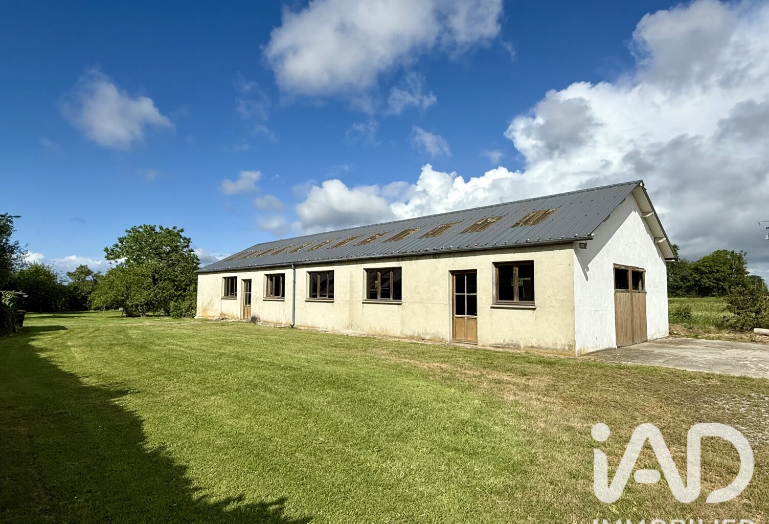Vente Boutique/Local commercial 200 m&sup2; — photo 1