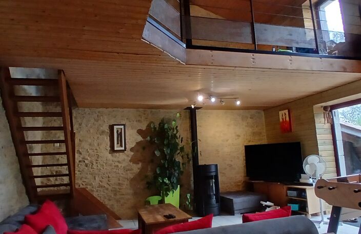 Vente Maison/villa 7 pièces — photo 2
