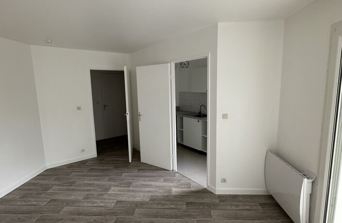 Location Appartement 1 pièce — photo 2
