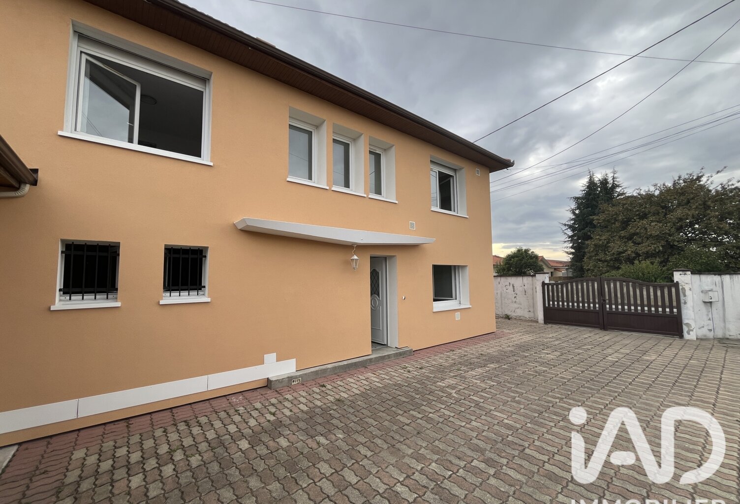 Vente Maison/villa 9 pièces — photo 1