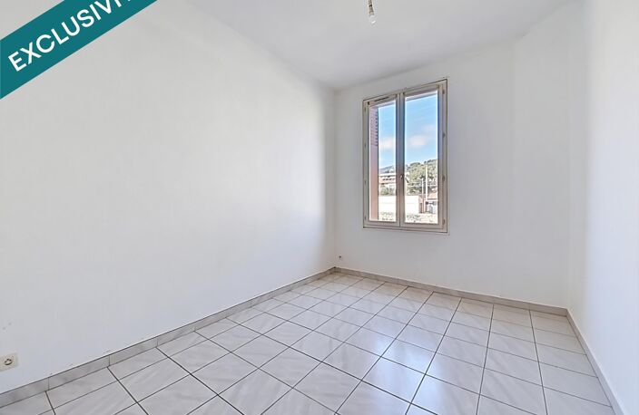 Toulon ouest appartement 2 pièces terrasse ensoleillé — photo 5