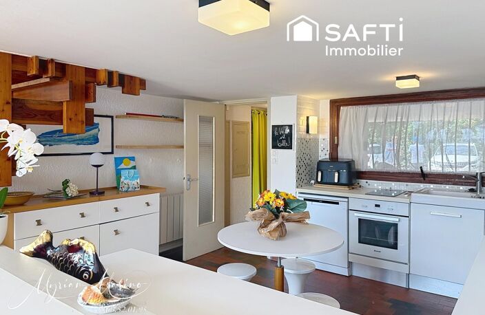 SAINT-AYGULF  3 PIÈCES EN DUPLEX ET VUE MER  TERRASSE  LES CORAILLEURS — photo 4