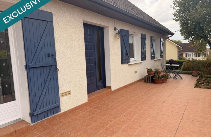 « À 10 min de Bourges, une maison familiale soigneusement entretenue aux beaux volumes » — photo 2