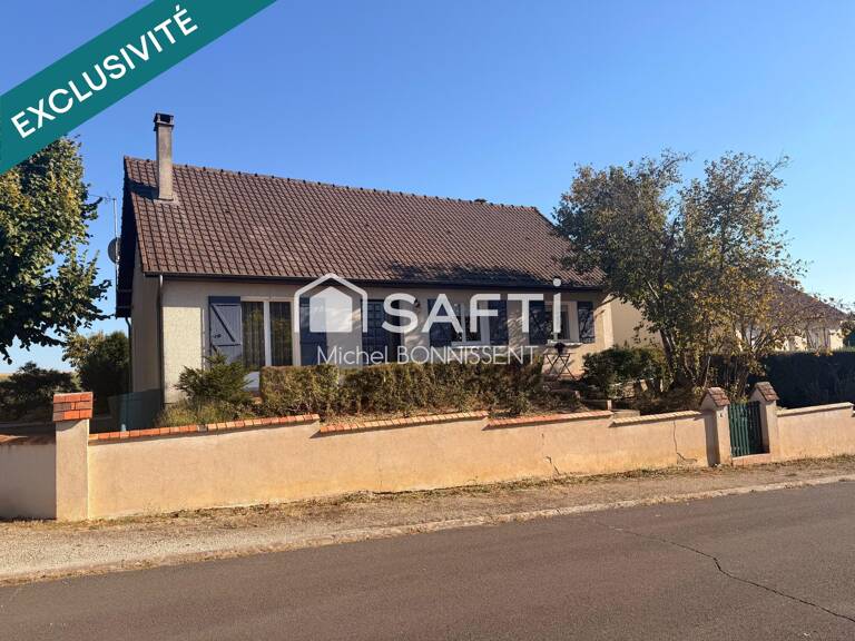 « À 10 min de Bourges, une maison familiale soigneusement entretenue aux beaux volumes » — photo 1