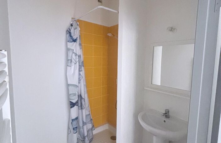 Appartement 3 chambres sur la place nationale — photo 4