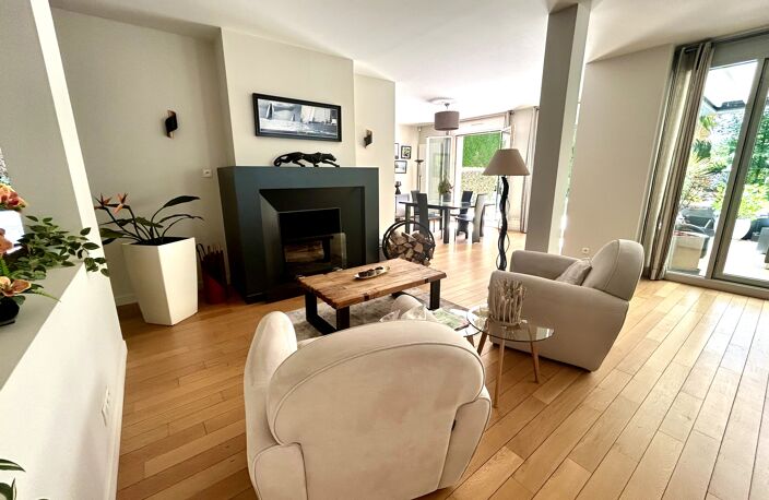 Villa d'architecte avec piscine et volumes exceptionnels — photo 5