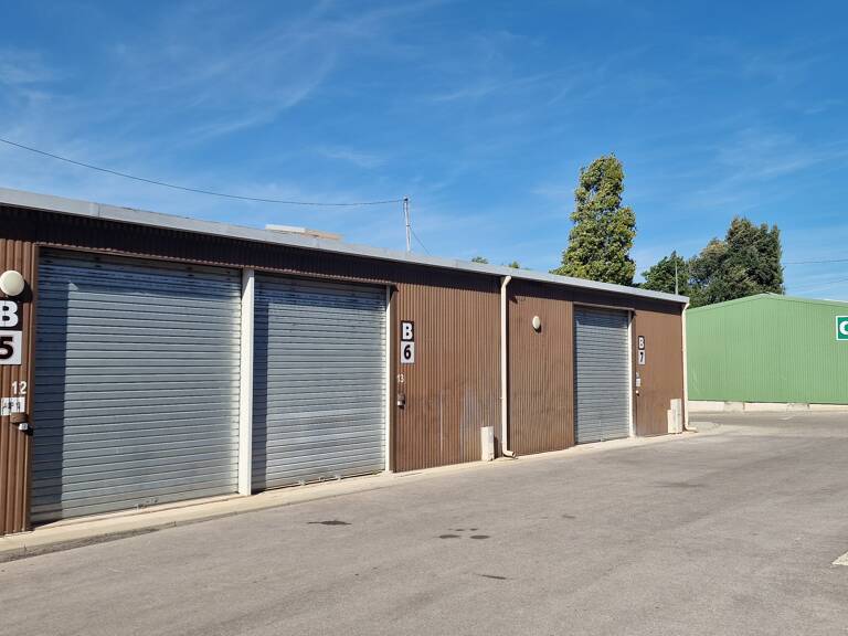 LOCAL ENTREPOT DEPOT STOCKAGE — photo 1