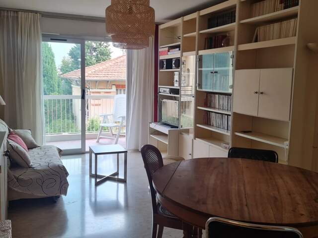 Nice - proche valrose - COLOCATIONS Chambres meublées — photo du bien