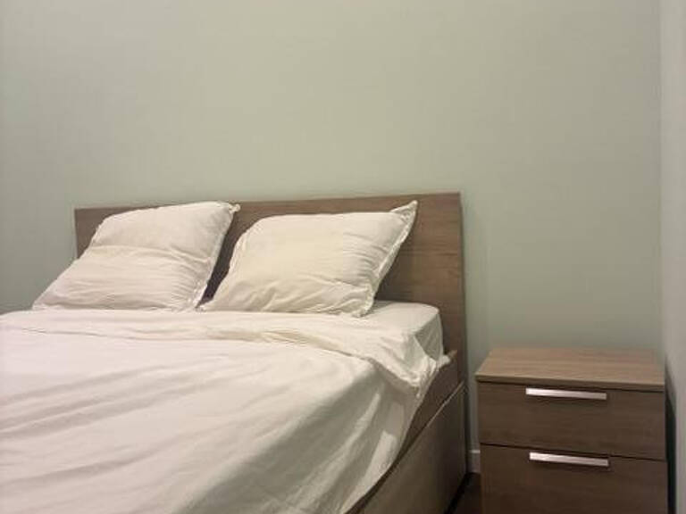 T2 - rénové, meublé, équipé et libre - 28 m² — photo 1