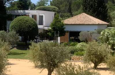 Superbe propriété aux prestations contemporaines, beaux volumes et piscine chauffée, — photo du bien