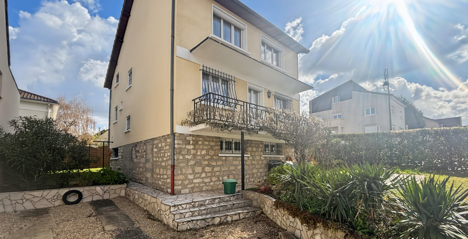 Maison familiale à 300m du RER B FONTAINE MICHALON — photo 1