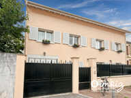 Maison de 228 m2 + dépendances  de 28  m2 — photo 3