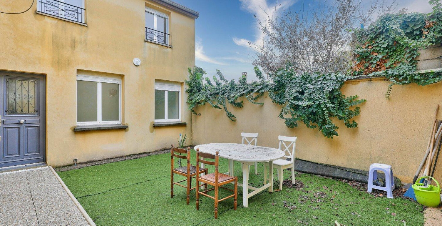 Maison 4 pièces 2 ch + Bureau, totalement meublée — photo 1