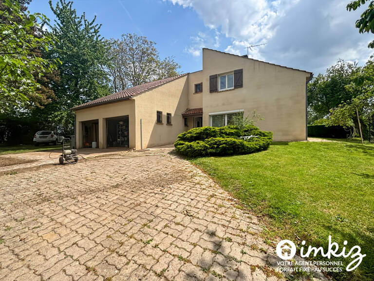 Maison 5 pièces avec piscine couverte — photo 1