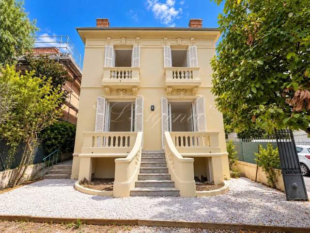 SAINT-SYLVESTRE - MAISON INDIVIDUELLE SUR DEUX ETAGES - JARDIN - GARAGE — photo du bien