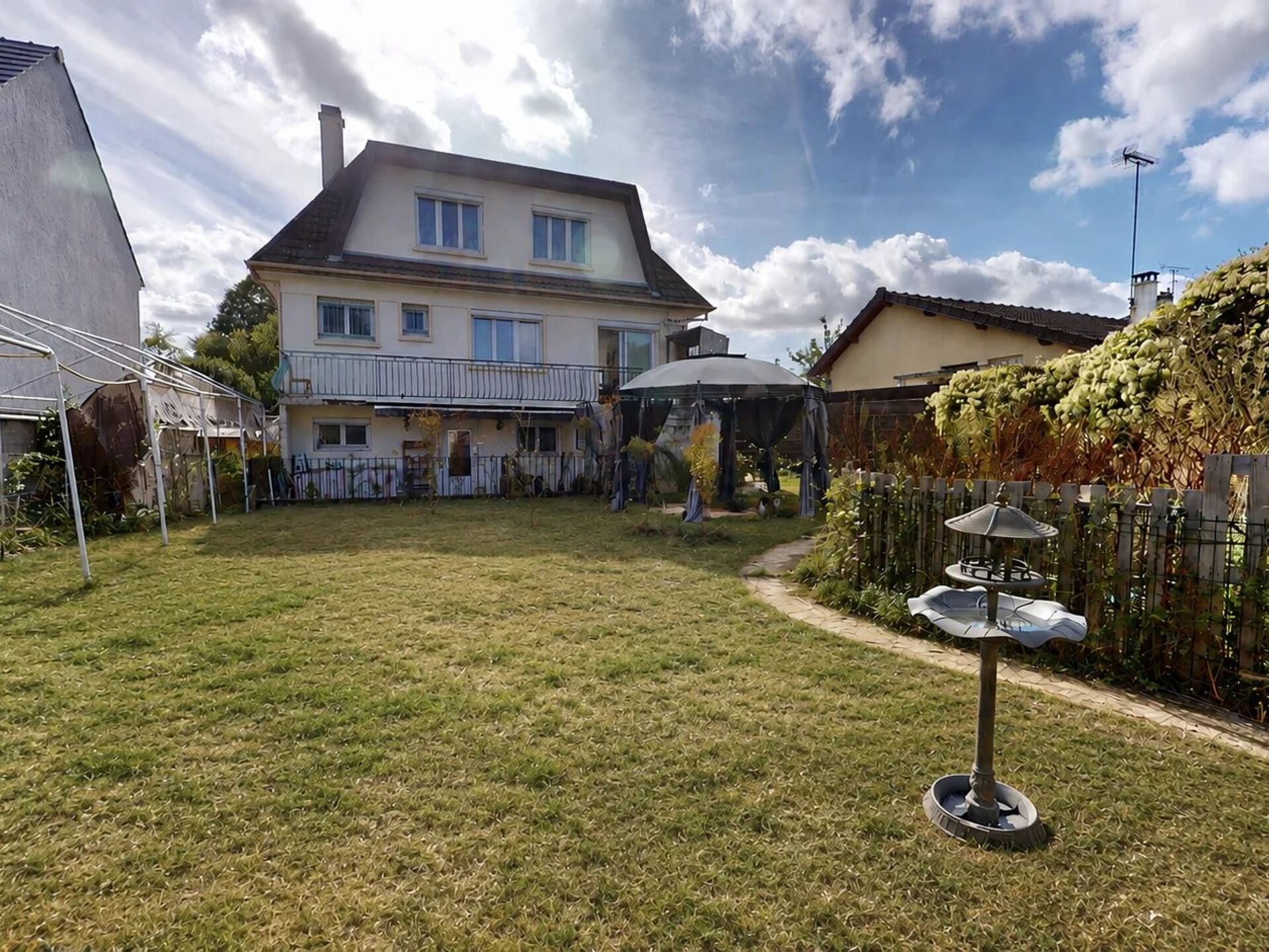 Maison 7 pièces 165 m² · à Chelles · 165 m² · 390 000 €