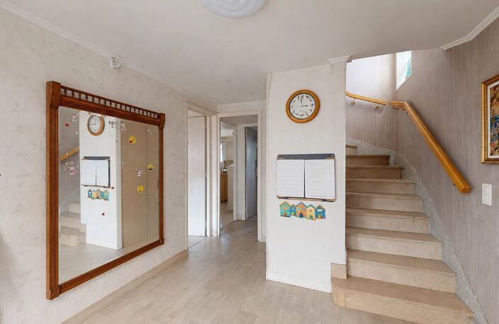 MAISON 7 PIÈCES - 5 CHAMBRES — photo 2