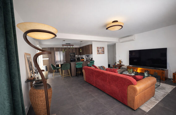 À CARRY-LE-ROUET, DERNIER ÉTAGE D'EXCEPTION : APPARTEMENT EN — photo 3