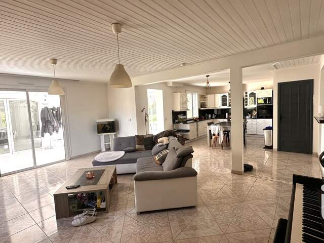 Vente Maison traditionnelle 8 pièces — photo du bien