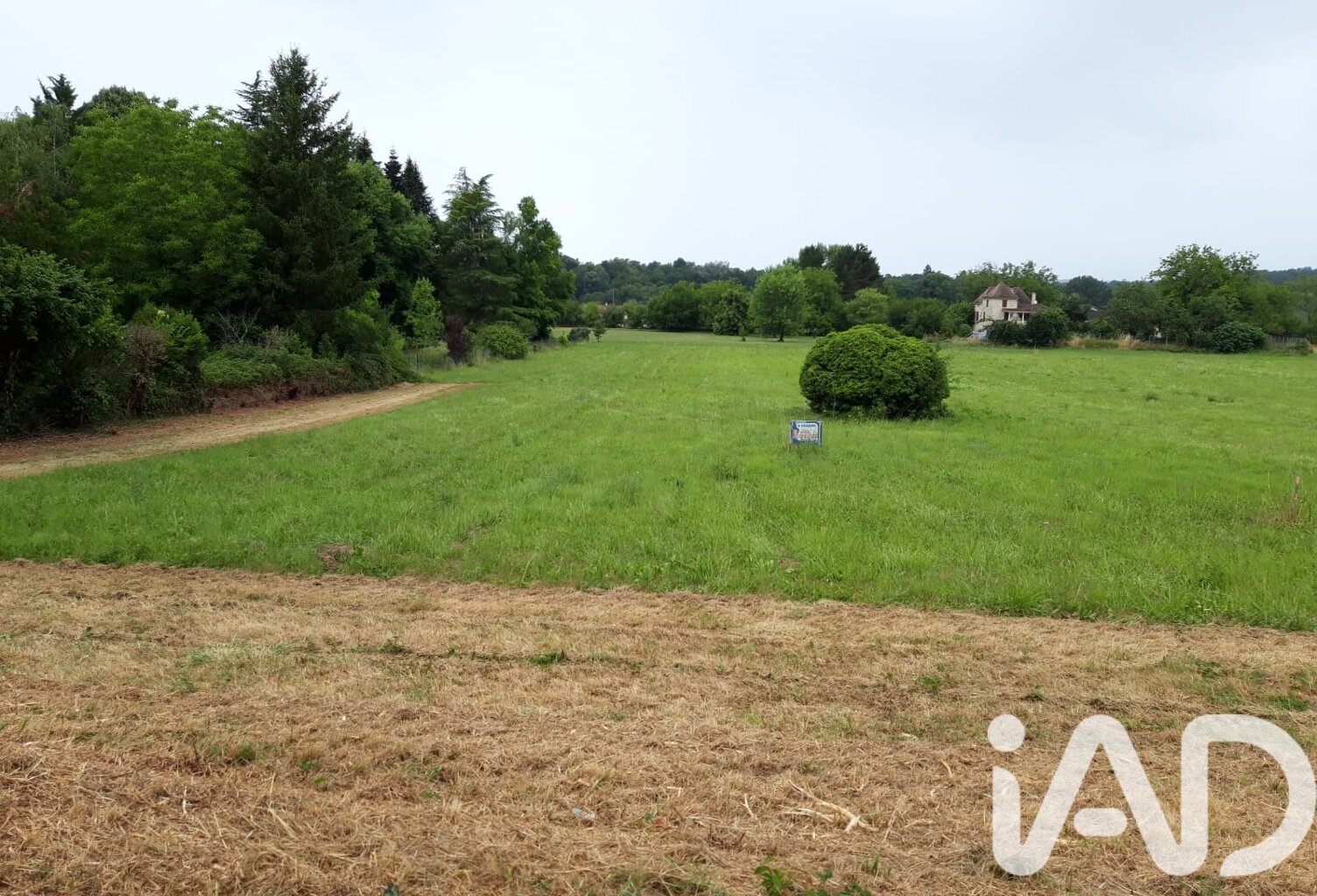 Vente Terrain 7 223 m&sup2; — photo 1