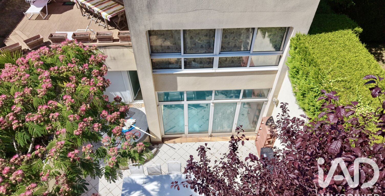 Vente Maison/villa 8 pièces — photo 1